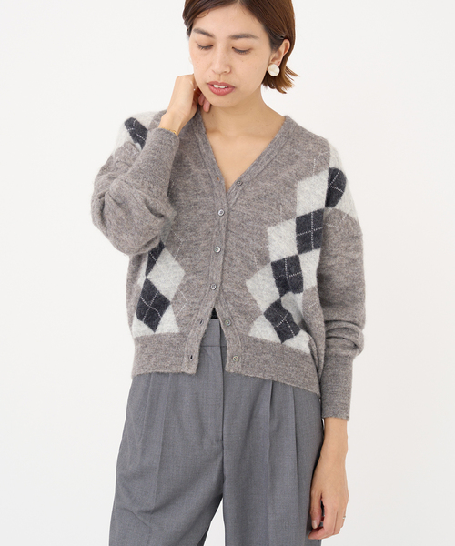 IENA（イエナ）の「ベビーアルパカ混 アーガイル Vネックカーディガン