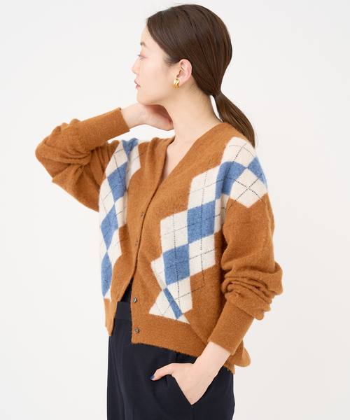 IENA（イエナ）の「ベビーアルパカ混 アーガイル Vネックカーディガン