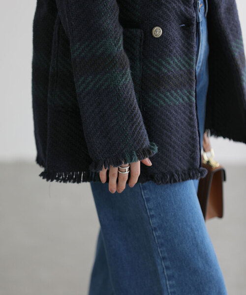 La TOTALITE(ラトータリテ)の「【John branigan/ジョンブラニガン】ツイードニットWジャケット(ノーカラージャケット・レディース・ネイビー/ブラック・FREE)」の13枚目の写真