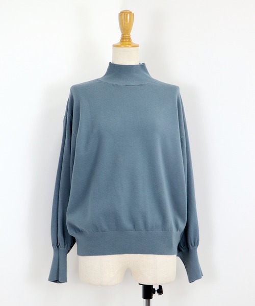 BLUEEAST（ブルーイースト）の「バックパールボリューム袖もちもちニット（ニット/セーター・レディース・ブラック/アイボリー/ブルー/グレー・MEDIUM）」の15枚目の写真