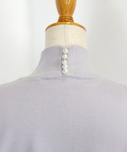 BLUEEAST（ブルーイースト）の「バックパールボリューム袖もちもちニット（ニット/セーター・レディース・ブラック/アイボリー/ブルー/グレー・MEDIUM）」の10枚目の写真