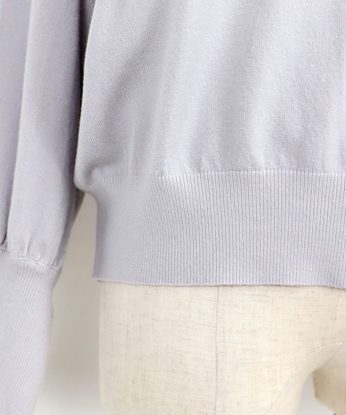 BLUEEAST（ブルーイースト）の「バックパールボリューム袖もちもちニット（ニット/セーター・レディース・ブラック/アイボリー/ブルー/グレー・MEDIUM）」の8枚目の写真