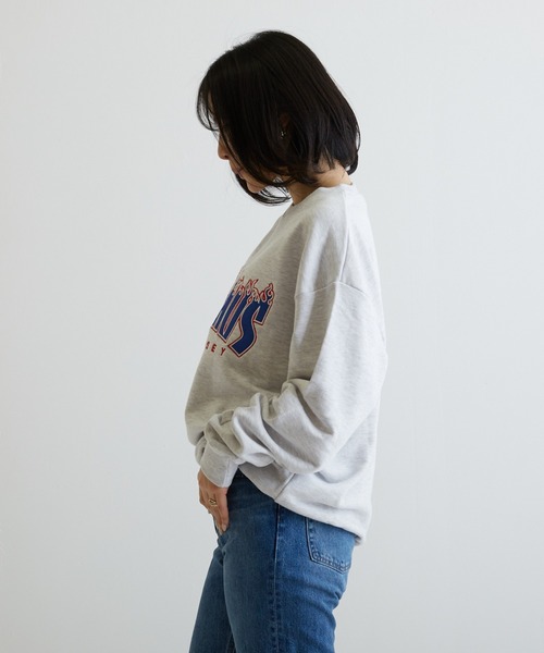 almo(アルモ)の「【CHICHI】PARAMUS MINNESOTA LOGO / パラマス ミネソタ アーチロゴ 配色刺繍 クルーネック スウェット(BEY)(スウェット・レディース・オートミール・FREE)」の6枚目の写真