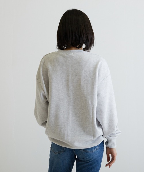 almo(アルモ)の「【CHICHI】PARAMUS MINNESOTA LOGO / パラマス ミネソタ アーチロゴ 配色刺繍 クルーネック スウェット(BEY)(スウェット・レディース・オートミール・FREE)」の7枚目の写真