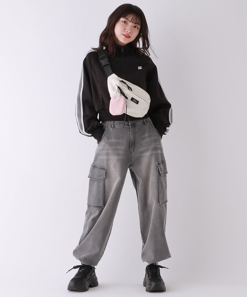 repipi armario(レピピ アルマリオ)の「シンプルボディBAG(ボディバッグ/ウエストポーチ・キッズ・ブラック/アイボリー/ブルー/ピンク/ライム・FREE)」の22枚目の写真