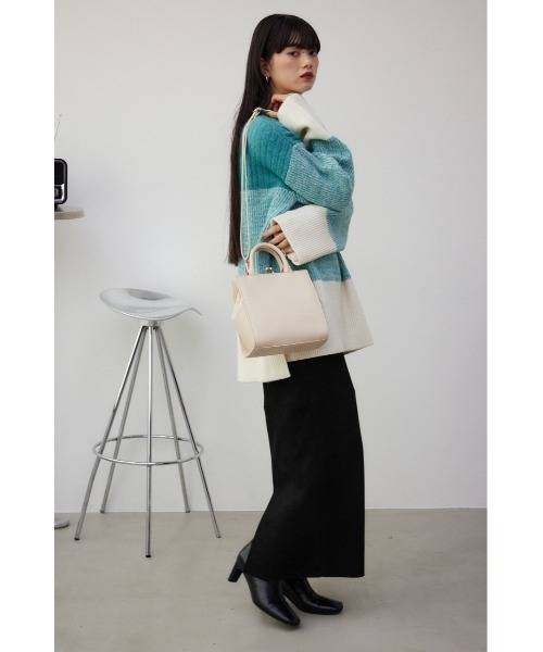 AZUL by moussy(アズールバイマウジー)の「メタルフレームバッグ(ショルダーバッグ・レディース・アイボリー/ブラック/ブルー/ホワイト系その他・FREE)」の8枚目の写真