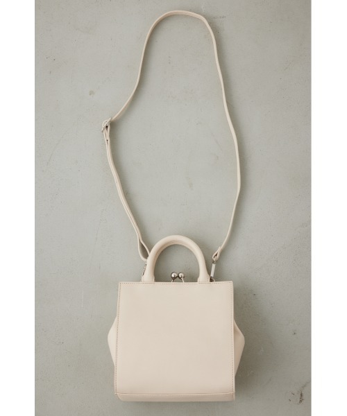 AZUL by moussy(アズールバイマウジー)の「メタルフレームバッグ(ショルダーバッグ・レディース・アイボリー/ブラック/ブルー/ホワイト系その他・FREE)」の14枚目の写真