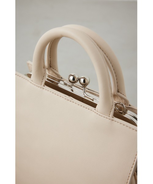 AZUL by moussy(アズールバイマウジー)の「メタルフレームバッグ(ショルダーバッグ・レディース・アイボリー/ブラック/ブルー/ホワイト系その他・FREE)」の16枚目の写真