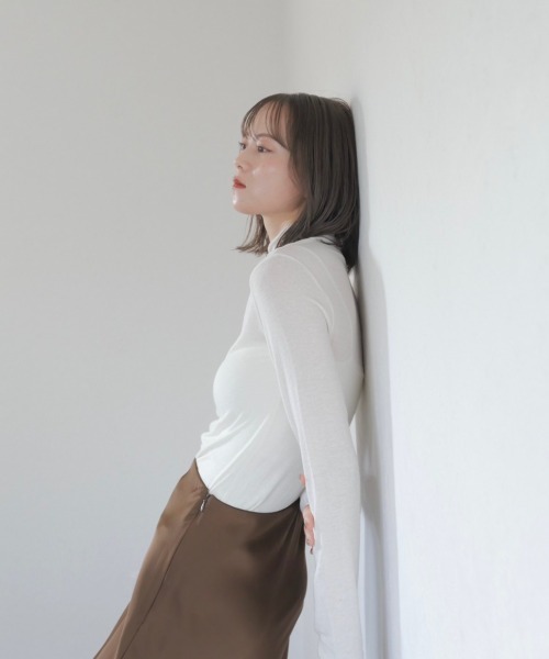 Reurie'(レウリィ)の「ウールミックスタートルトップ / wool mix turtle top シアータートル ウール混 レイヤード タートルネック(ニット/セーター・レディース・アイボリー/グレー・FREE)」の12枚目の写真