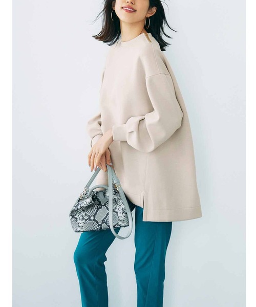 IEDIT（イディット）の「ＩＥＤＩＴ　ファスナーディテールでモードに着られる　ふっくらダンボールカットソーのオーバーサイズプルオーバー（Tシャツ/カットソー・レディース・ブラック/グレイッシュベージュ/ダークネイビー・MEDIUM/LARGE/X-LARGE/XX-LARGE）」の4枚目の写真