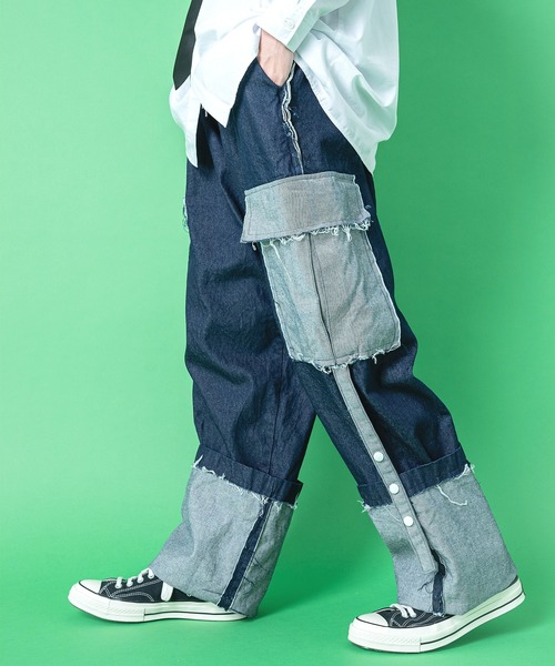 a.p.o.v.(エーピーオービー)の「a.p.o.v. パッチワークダメージデニムロールアップワイドカーゴパンツ(デニムパンツ・メンズ・ネイビー/ブラック・ONE SIZE)」の2枚目の写真