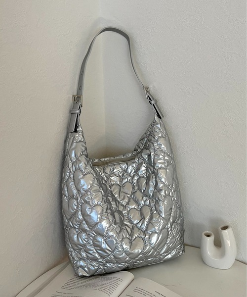 prose verse（プロズヴェール）の「ハートキルトショルダーバッグ（トートバッグ・レディース・ブラック/シルバー・ﾌﾘ-）」の5枚目の写真