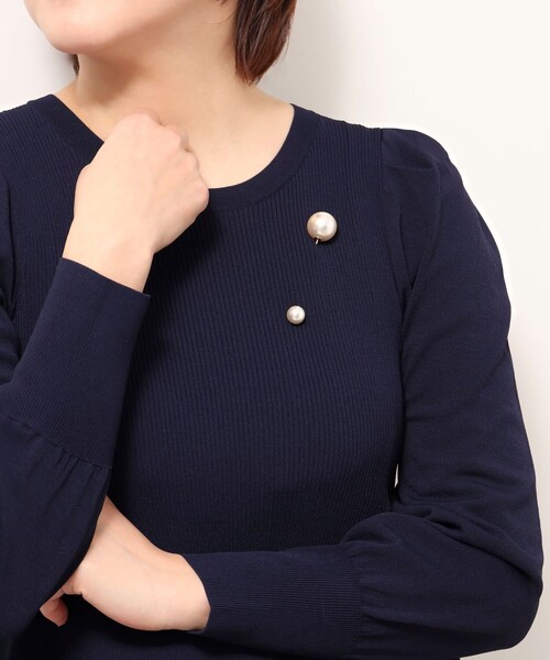 NOLLEY’S Sophi（ノーリーズソフィ）の「パール×パールピン（ブローチ/コサージュ・レディース・オフホワイト・FREE）」の3枚目の写真