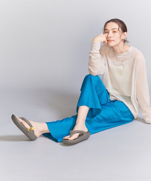 TAW&TOE(トーアンドトー)の「<TAW&TOE>FlipFlop リカバリーサンダル(サンダル・レディース・ダークグレー/オフホワイト/ブラック・XS/S)」の5枚目の写真