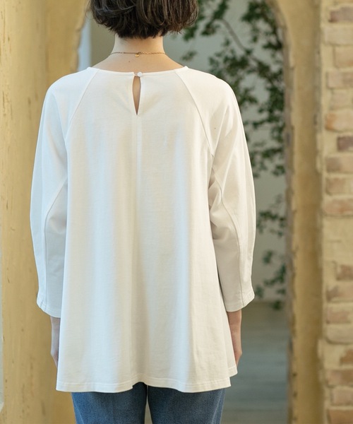 OPAQUE.CLIP（オペークドットクリップ）の「◆デザインスリーブAラインフレアチュニック【洗濯機洗い可】（チュニック・レディース・オフホワイト/ネイビー/ブラック・00）」の8枚目の写真