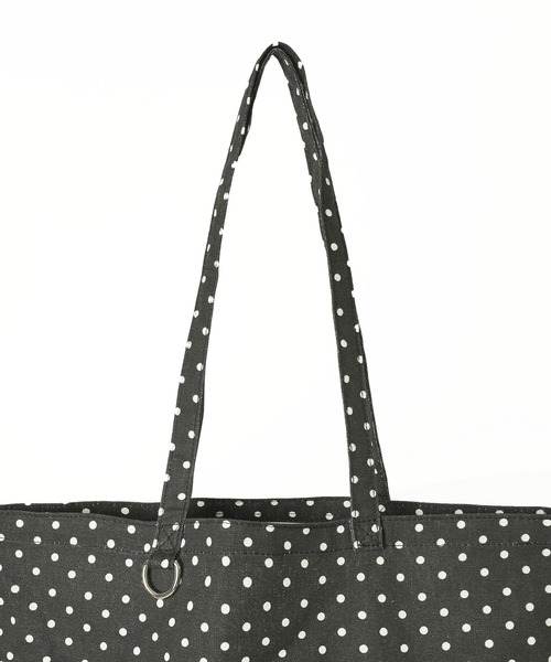 MILKFED.(ミルクフェド)の「ICING LOGO POLKA DOT FLAT TOTE(トートバッグ・レディース・ブラック/ライトブルー/グレー・ONE SIZE)」の10枚目の写真