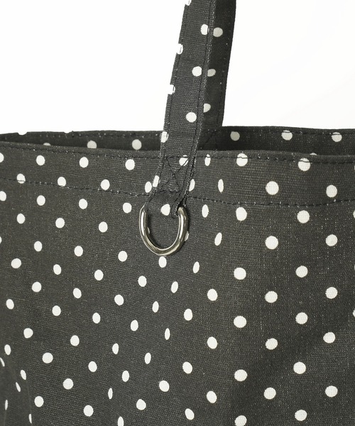 MILKFED.(ミルクフェド)の「ICING LOGO POLKA DOT FLAT TOTE(トートバッグ・レディース・ブラック/ライトブルー/グレー・ONE SIZE)」の11枚目の写真