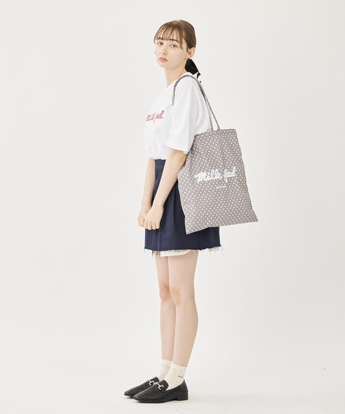 MILKFED.(ミルクフェド)の「ICING LOGO POLKA DOT FLAT TOTE(トートバッグ・レディース・ブラック/ライトブルー/グレー・ONE SIZE)」の4枚目の写真