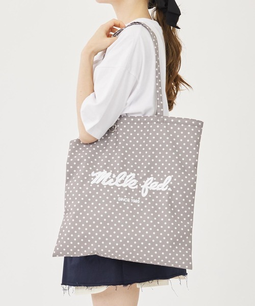 MILKFED.(ミルクフェド)の「ICING LOGO POLKA DOT FLAT TOTE(トートバッグ・レディース・ブラック/ライトブルー/グレー・ONE SIZE)」の15枚目の写真