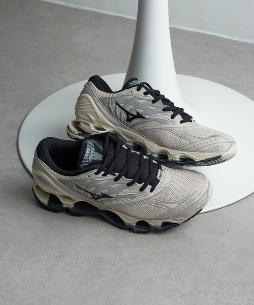 【中古26.5cm】Mizunoオーダートレーニングシューズ ブラック/シルバー MIZUNO ミズノ WAVE LIGHTNING Z8 （ブラック×シルバー