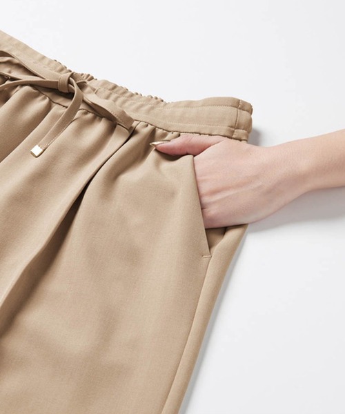 RANAN（ラナン）の「ひんやり！キーネックブラウス×パンツセットアップ（その他パンツ・レディース・ベージュ/ネイビー・M/L/LL）」の11枚目の写真