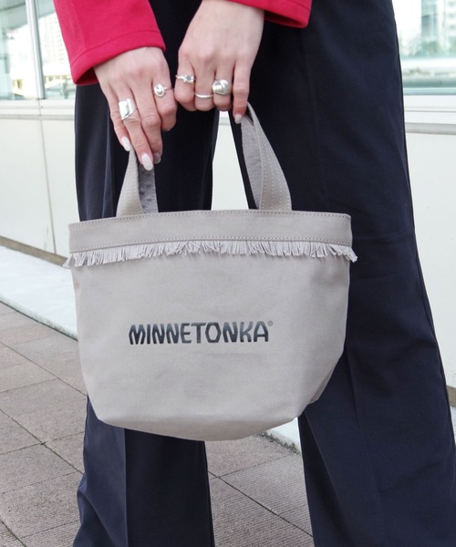 Minnetonka(ミネトンカ)の「【MINNETONKA/ミネトンカ】 CANVAS BAG / キャンバスバッグ(トートバッグ・レディース・グレー/アイボリー/ブラック/ブラウン・FREE)」の3枚目の写真