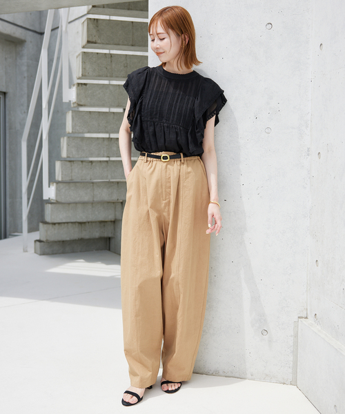 SLOBE IENA(スローブイエナ)の「《追加》ラミーフリルピンタックブラウス(シャツ/ブラウス・レディース・ブラック/カーキ/ホワイト・FREE)」の4枚目の写真