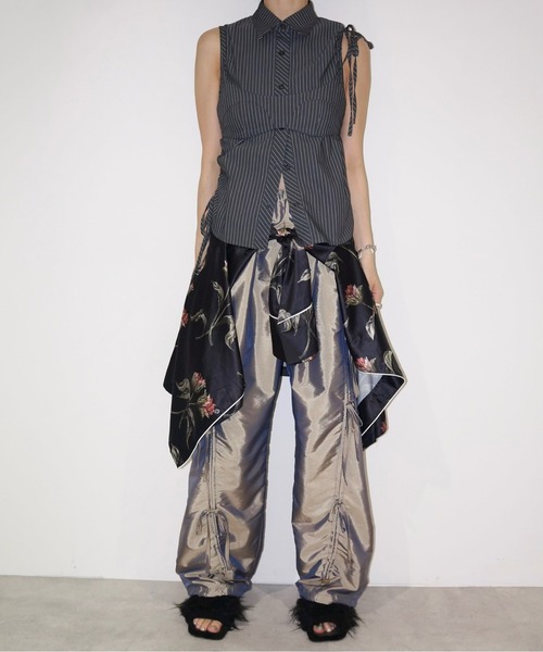 musubore(ムスボレ)の「asymmetry shirring ribbon BL / アシンメトリーリボンブラウス(シャツ/ブラウス・レディース・ブラック/ホワイト/ブルー・FREE)」の17枚目の写真