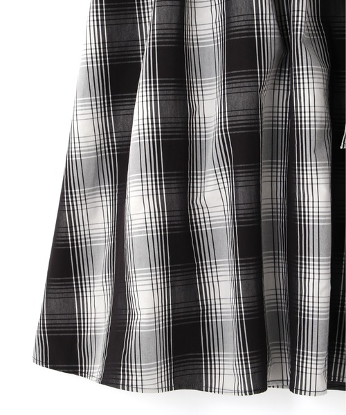 JILL by JILL STUART（ジルバイジルスチュアート）の「◇モノトーンBIGチェックワンピース（ワンピース・レディース・ブラック/ネイビー・FREE）」の22枚目の写真