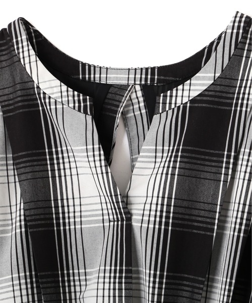 JILL by JILL STUART（ジルバイジルスチュアート）の「◇モノトーンBIGチェックワンピース（ワンピース・レディース・ブラック/ネイビー・FREE）」の19枚目の写真