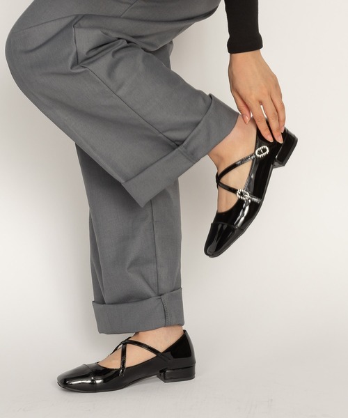 SVEC(シュベック)の「クロスストラップ ローヒール パンプス(パンプス・レディース・ブラック/シルバー/レッド・36/37/38/39/35)」の11枚目の写真