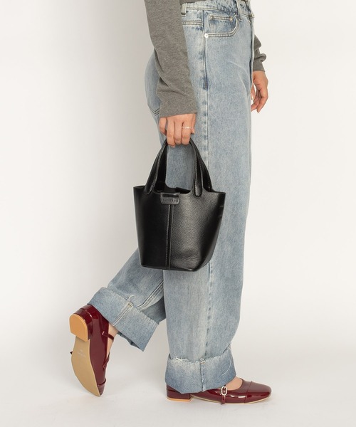 SVEC(シュベック)の「クロスストラップ ローヒール パンプス(パンプス・レディース・ブラック/シルバー/レッド・36/37/38/39/35)」の17枚目の写真