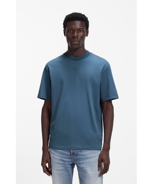 HUGO(ヒューゴ)の「HUGOロゴプリント リラックスフィット コットンTシャツ(Tシャツ/カットソー・メンズ・カーキ/ブラック/ホワイト/ライトブルー/ブルー/ダークグリーン/ライトグリーン/エンジ/ライトブラウン/インディゴブルー/グリーン・L/M/S/XL/XXL/XS)」の9枚目の写真
