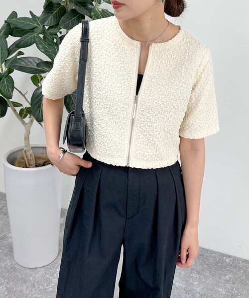 fredy emue(フレディエミュ)の「ポコポコZIP半袖カーディガン(カーディガン/ボレロ・レディース・アイボリー/ブラック/ベージュ・38)」の7枚目の写真