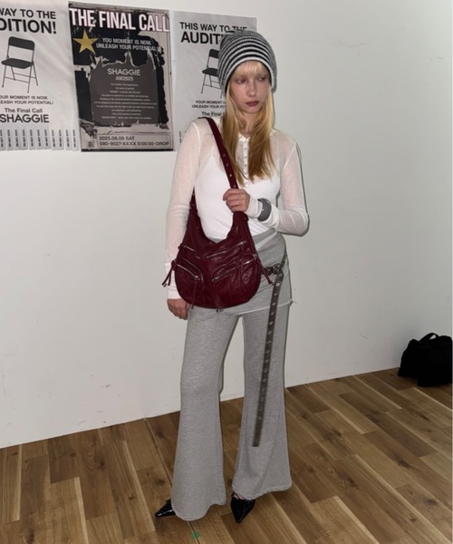 SHAGGIE（シャギー）の「アウトポケットヴィンテージバッグ（ショルダーバッグ・レディース・ブラック/ブラウン/レッド・FREE）」の14枚目の写真