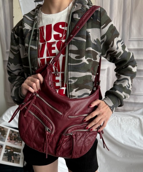 SHAGGIE（シャギー）の「アウトポケットヴィンテージバッグ（ショルダーバッグ・レディース・ブラック/ブラウン/レッド・FREE）」の7枚目の写真