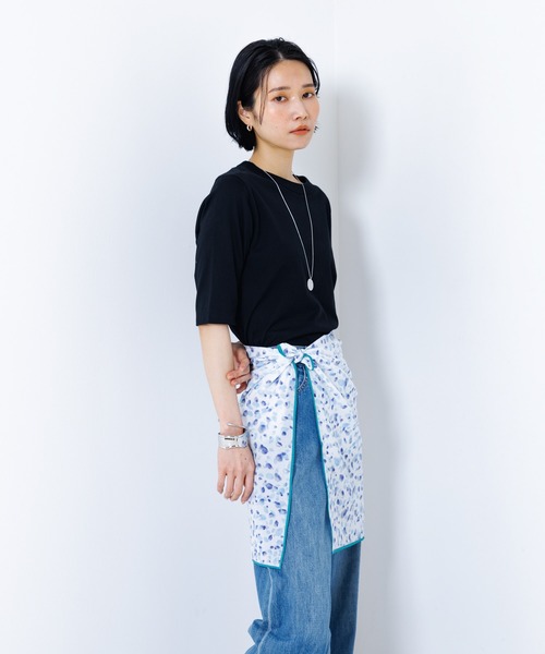 collex（コレックス）の「Petals dance scarf 水彩フラワープリント大判スカーフ 88cm×88cm（ストール/ショール・レディース・イエロー系その他/ブルー系その他・フリー）」の18枚目の写真