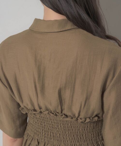 RETRO GIRL（レトロガール）の「ギャザードッキング半袖SH（シャツ/ブラウス・レディース・オフホワイト/ブルー/ブラウン・FREE）」の4枚目の写真