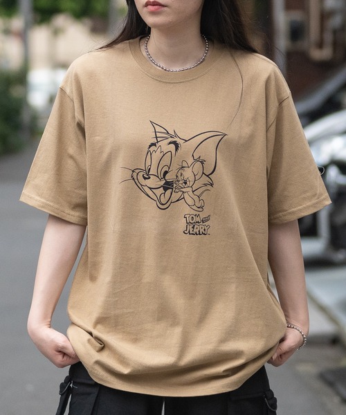 Tom＆Jerry（トムアンドジェリー）の「【40I】〔Tom & Jerry/トム & ジェリー〕イラストプリント ビックシルエット クルーネック半袖Tシャツ（Tシャツ/カットソー・メンズ・グレー系1/ベージュ系/ベージュ系2/ライトグリーン系1/パープル系1/グレー系/ベージュ系1/ライトグリーン系/パープル系/パープル系2/ライトグリーン系2/ホワイト系/ホワイト系1/ホワイト系2/グレー系2/ブラウン系/ブラウン系1/ブラウン系2・MEDIUM/LARGE/X-LARGE）」の10枚目の写真