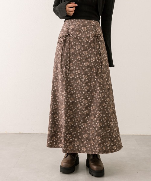 OLIVE des OLIVE（オリーブデオリーブ）の「レースアップバイアススカート（スカート・レディース・オフホワイト/ブラウン/ネイビー・FREE）」の6枚目の写真