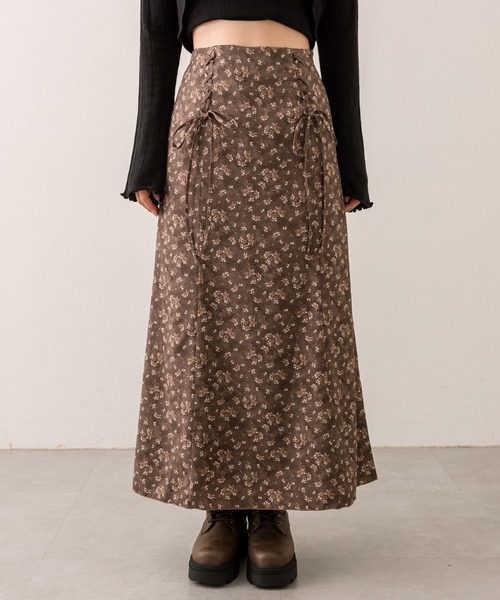 OLIVE des OLIVE（オリーブデオリーブ）の「レースアップバイアススカート（スカート・レディース・オフホワイト/ブラウン/ネイビー・FREE）」の10枚目の写真