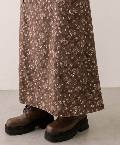 OLIVE des OLIVE（オリーブデオリーブ）の「レースアップバイアススカート（スカート・レディース・オフホワイト/ブラウン/ネイビー・FREE）」の16枚目の写真