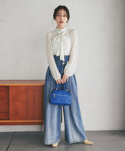 La boutique BonBon(ラブティックボンボン)の「【好感度UP】フロッキードットボウタイブラウス(シャツ/ブラウス・レディース・ブラック/オフホワイト・FREE)」の5枚目の写真