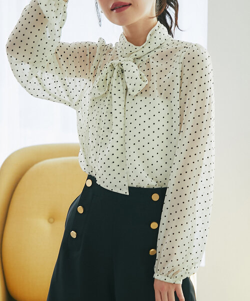 La boutique BonBon(ラブティックボンボン)の「【好感度UP】フロッキードットボウタイブラウス(シャツ/ブラウス・レディース・ブラック/オフホワイト・FREE)」の11枚目の写真