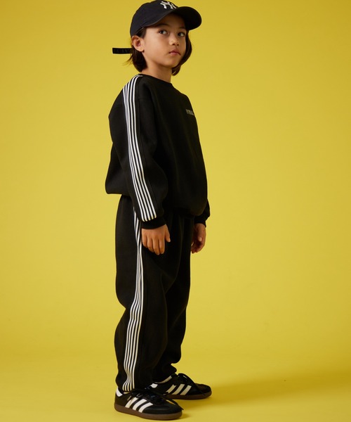 PAIRMANON STREET(ペアマノンストリート)の「【PAIRMANON STREET】裏起毛 サイドライン 胸刺繍 長袖 スウェット セットアップ(セットアップ・キッズ・ブラック/グレー/ブラウン/グリーン・100/110/120/130/140/150/160/90)」の11枚目の写真