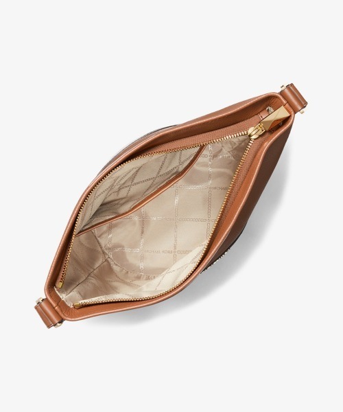 MICHAEL KORS（マイケルコース）の「TOWNSEND トップジップ バケットクロスボディ ミディアム（ショルダーバッグ・レディース・ブラウン系・FREE）」の13枚目の写真