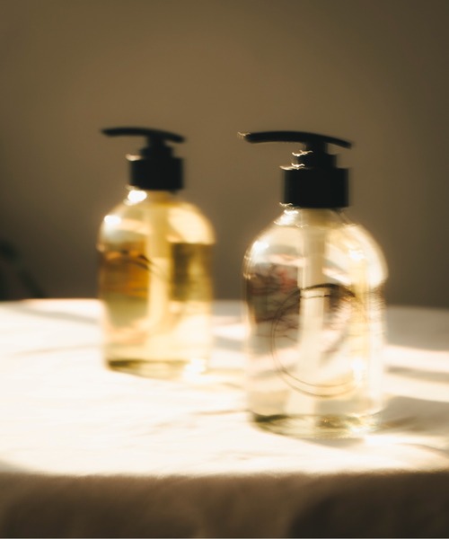 オー・オイル ライト 250ml オー・オイルライト 250ml（ヘアオイル/ヘアミルク）｜O SKIN & HAIR