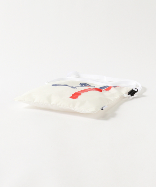 Helinox（ヘリノックス）の「【PSG x Helinox 】Sacoche -White ショルダーバッグ  30002594（ショルダーバッグ・メンズ・ホワイト・FREE）」の5枚目の写真