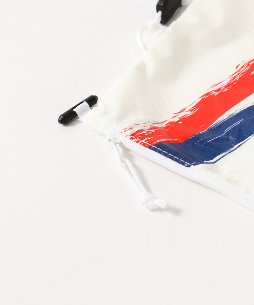 Helinox（ヘリノックス）の「【PSG x Helinox 】Sacoche -White ショルダーバッグ  30002594（ショルダーバッグ・メンズ・ホワイト・FREE）」の9枚目の写真
