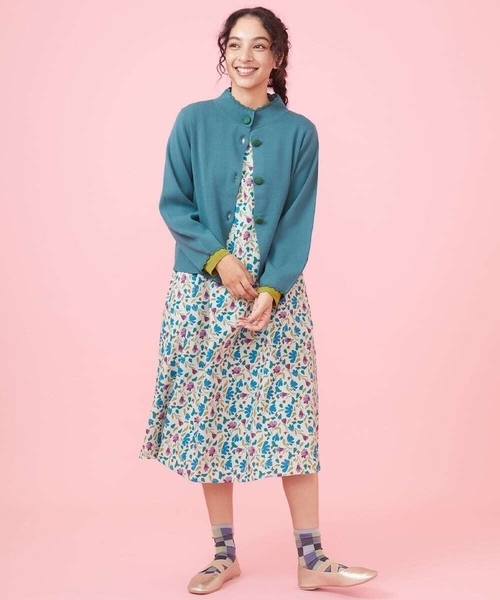 Jocomomola(ホコモモラ)の「Pestinos フラワープリントノースリーブワンピース(ワンピース・レディース・ネイビー/ベージュ・42/40)」の11枚目の写真